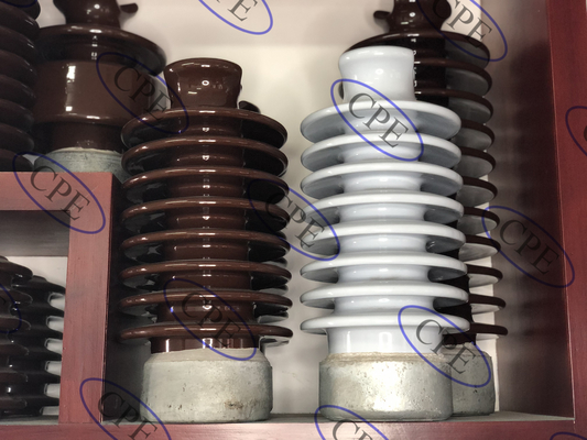 Linie Hals-Isolator ANSI 57-3 Porzellan-C-120 des Posten-F