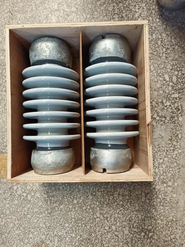 Kern-Stations-Posten-Isolator-Licht Gray Glazed Customized Size ANSI TR-208 festes