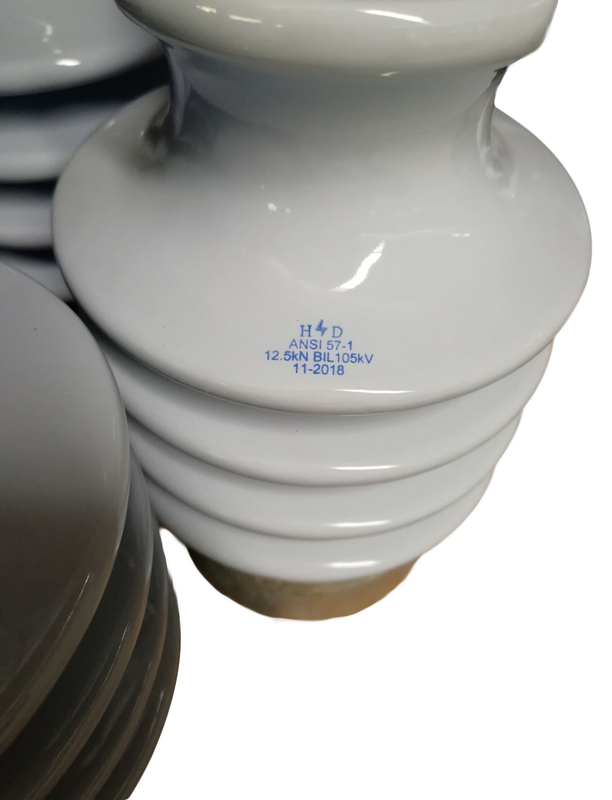 Berufsf Linie Posten-Porzellan-Isolatoren ANSI 57-1S Hals-105BIL