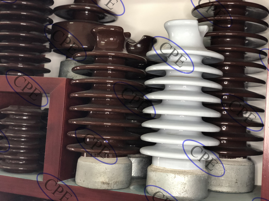 Linie Hals-Isolator ANSI 57-3 Porzellan-C-120 des Posten-F