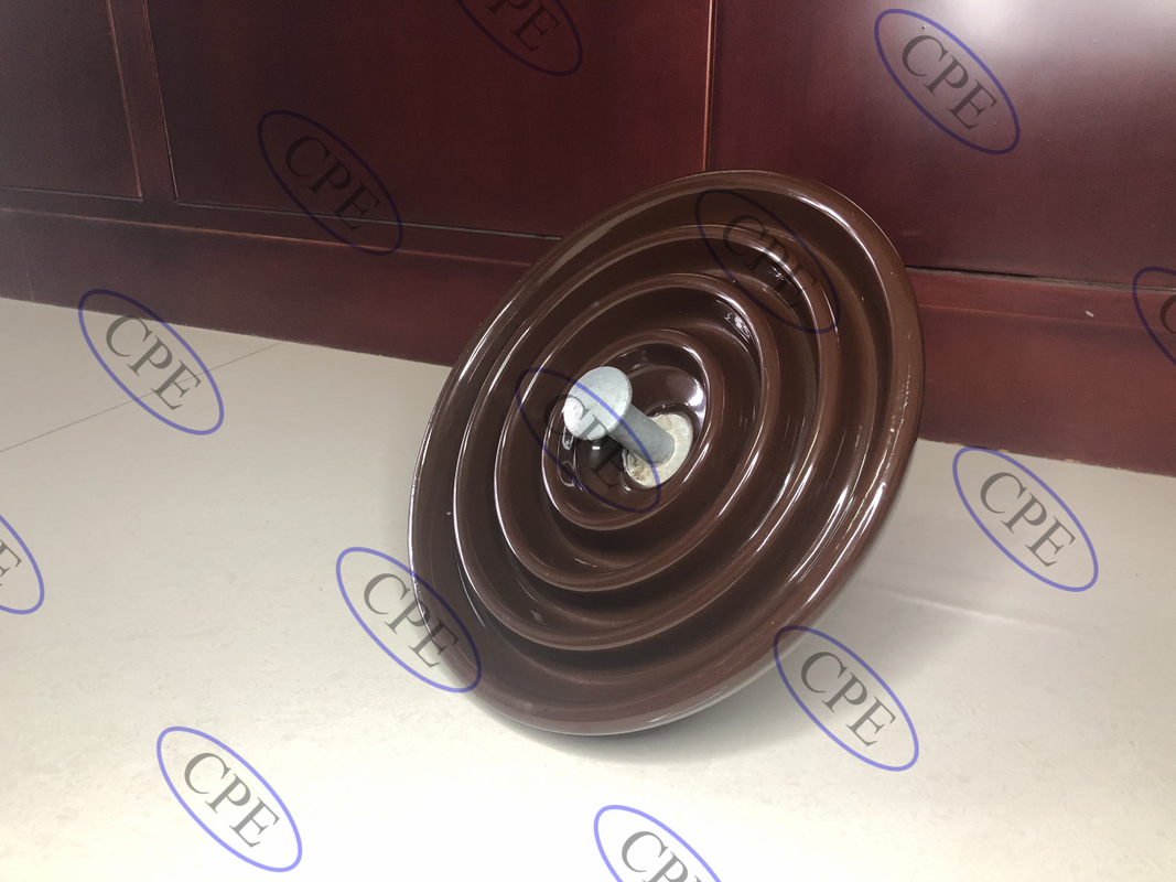 Suspendierungs-Art Isolatoren ANSI Brown Porzellan-C-110