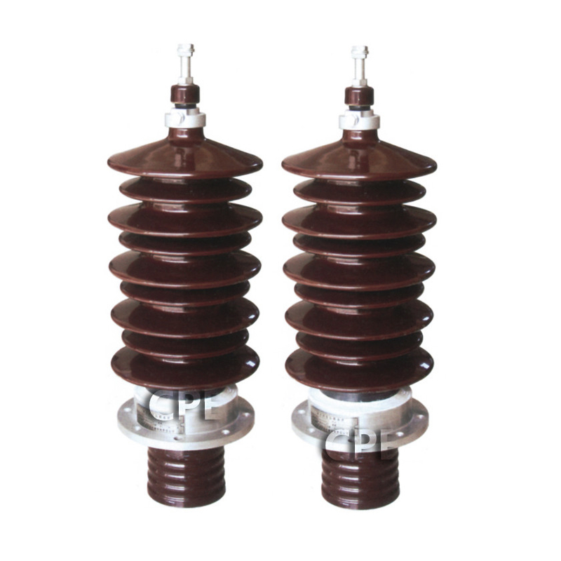 Porzellan-Isolator-Transformator, der 35kV mit Büschen bepflanzt