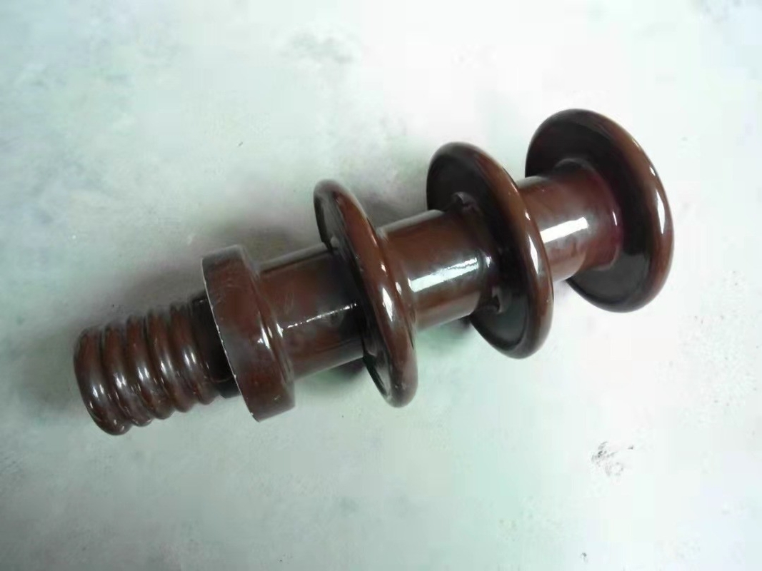 Porzellan-Buchse DIN42531 Brown im Transformator 20NF250