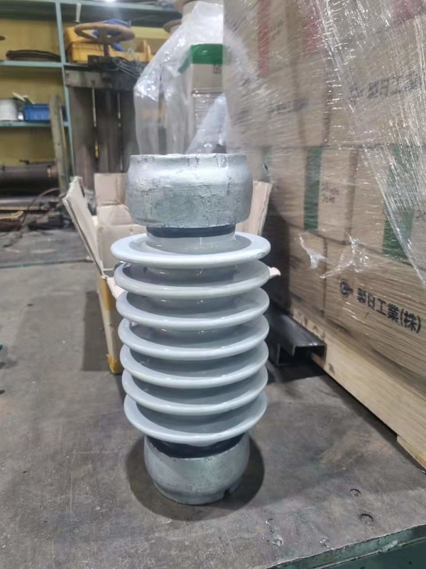 Gray Glazed Station Post Electrical-Porzellan-Isolator 8.9kN Soem ANSI-TR-208